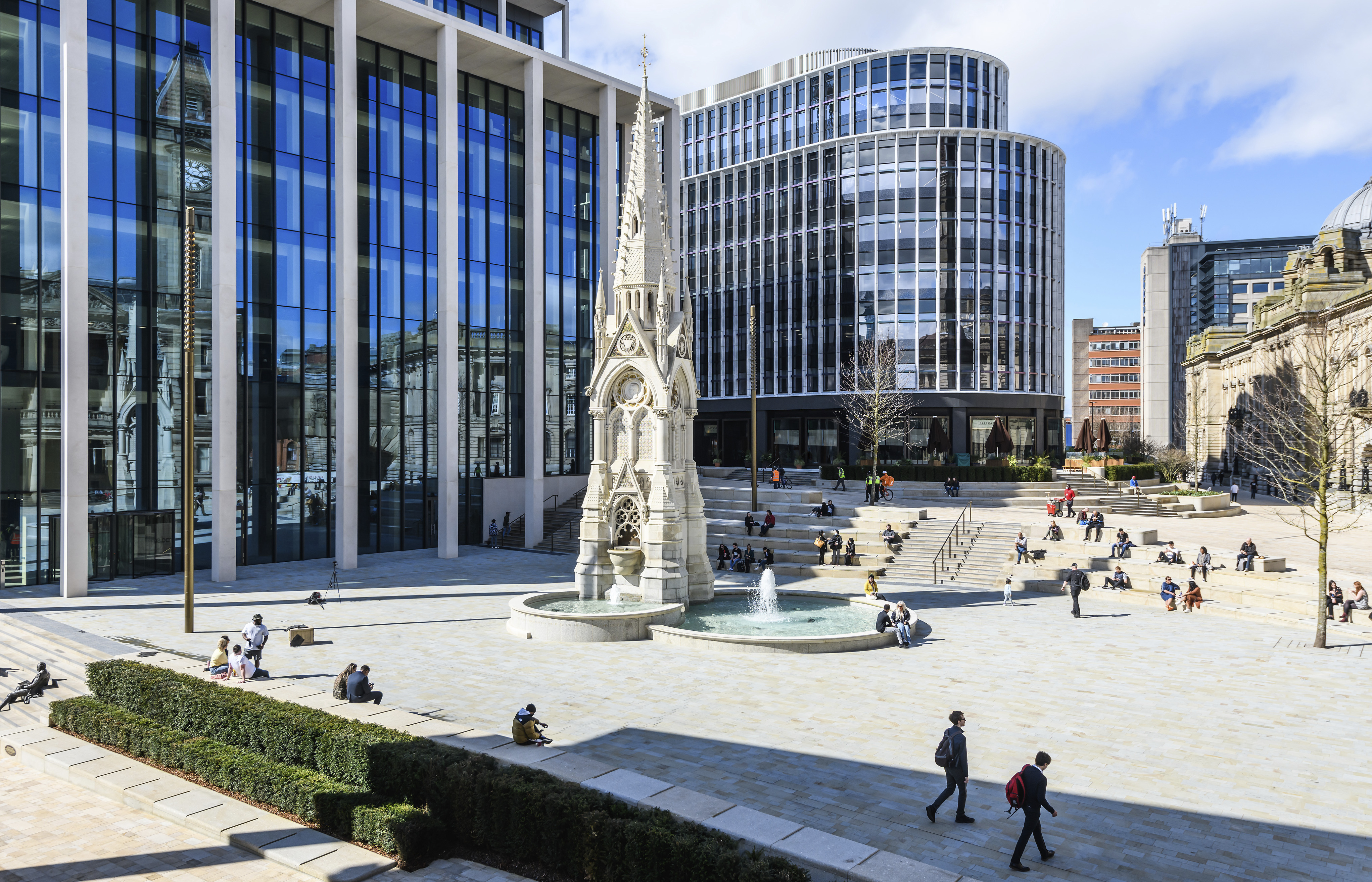 Chamberlain Square looking across the square at the fountain with Two Chamberlain Square and One Chamberlain Square behind.