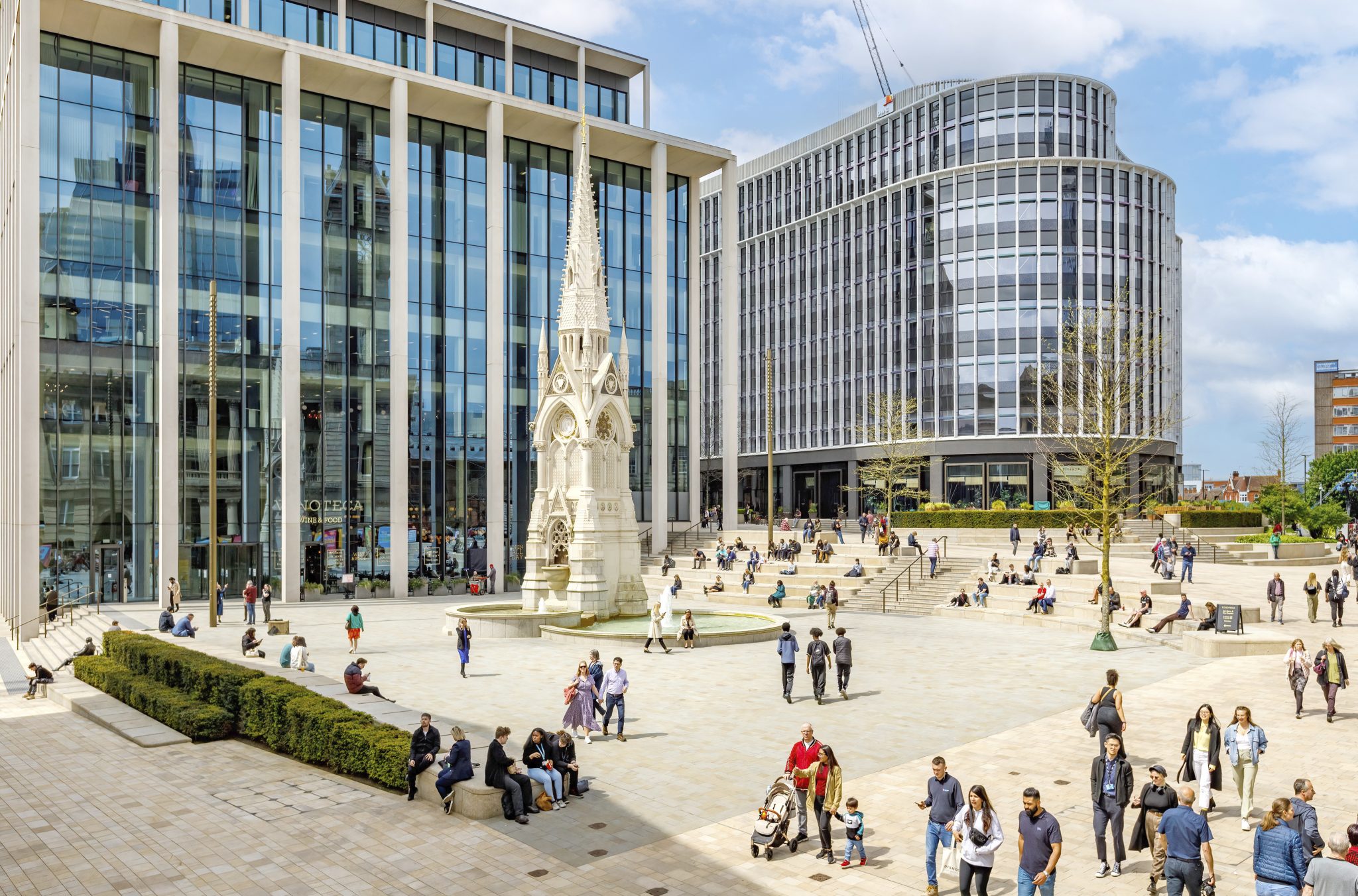 Chamberlain Square sits at the heart of Paradise